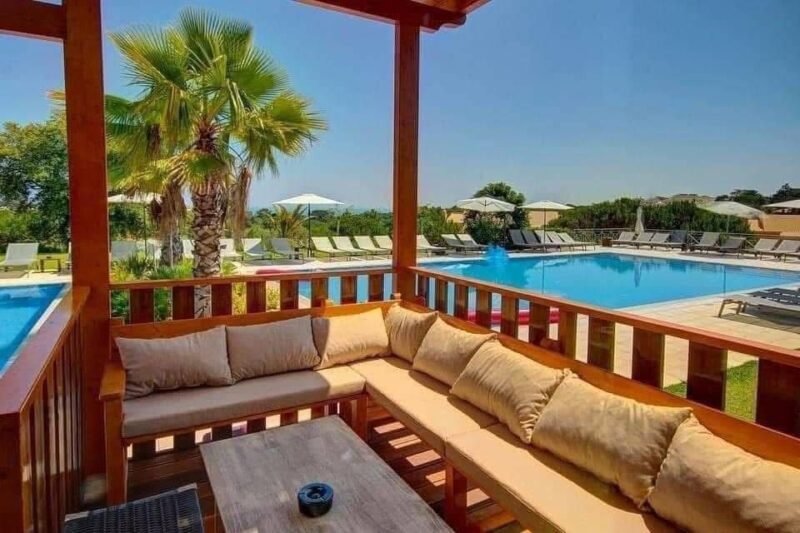 Private Villa Holiday in Albufeira - Image 2